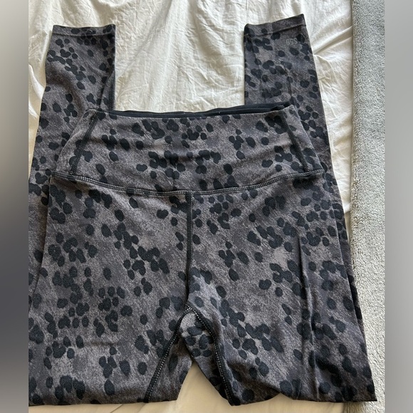 Splits59 Black and Gray Patterned Leggings small - Picture 2 of 4
